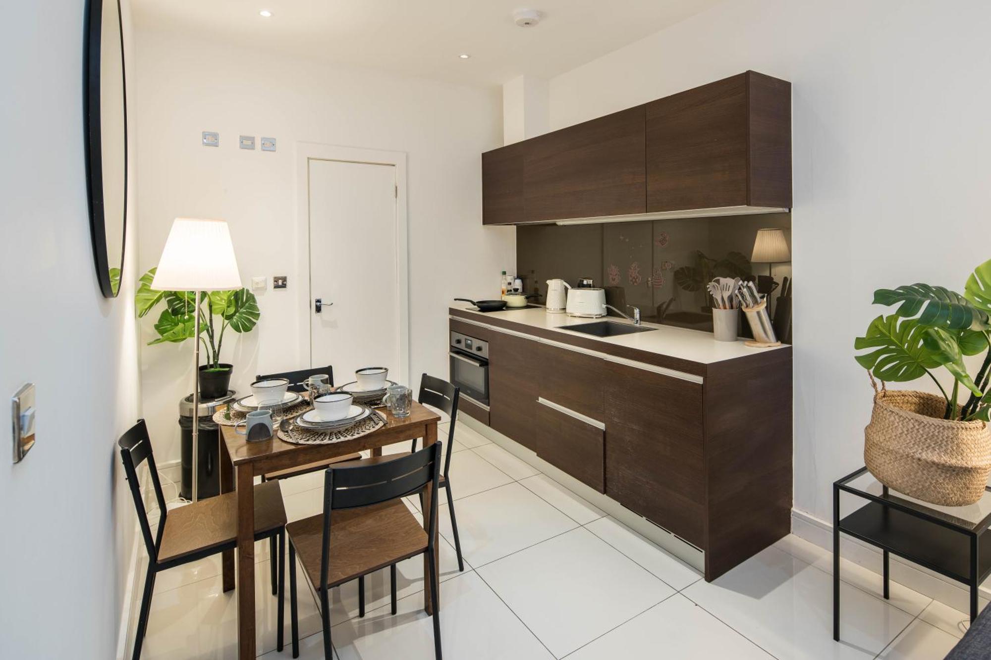 דירות לונדון Al Central-Soho-Chinatown-Coventgarden-Cozy-Onebed מראה חיצוני תמונה